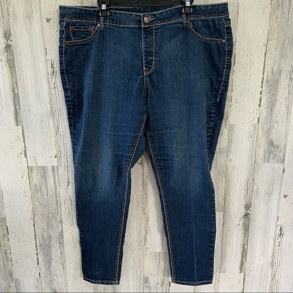 AVENUE Denim Jean Jeggings Size 22/24 - Picture 1 of 8